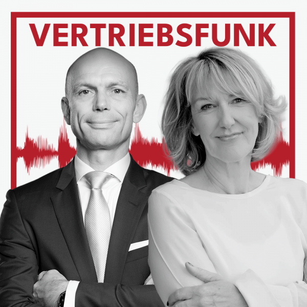 Schwarz-weiß Porträt von zwei lächelnden Personen (Christopher Funk links im dunklen Anzug mit Krawatte und verschränkten Armen, Prof. Christiane Funken rechts mit schulterlangen blonden Haaren und weißem Oberteil) vor weißem Hintergrund. Dahinter verläuft ein markantes rotes Schallwellen-Muster. Im oberen Bereich steht in roten Großbuchstaben der Titel "VERTRIEBSFUNK".