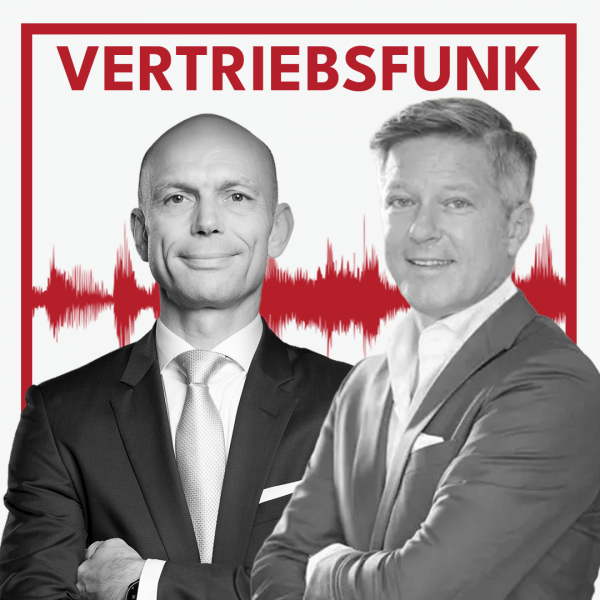 Schwarz-Weiß-Foto von zwei Männern vor weißem Hintergrund. Links Christopher Funk im dunklen Anzug mit Krawatte und verschränkten Armen, rechts Børge Grothmann im hellen Sakko mit offenem Hemd, der lächelt. Dazwischen eine rote Audiowelle, darüber der rote Titel „VERTRIEBSFUNK“. Das Bild steht für die Podcast-Folge über Leadgenerierung und Sales-Pipeline.